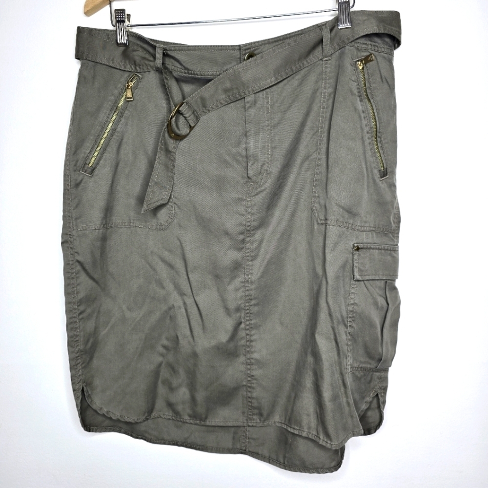 🎊Host Pick🎊 POLO Ralph Lauren Khaki Utility Cargo Pocket Belted Skirt Size 14 - Picture 3 of 16